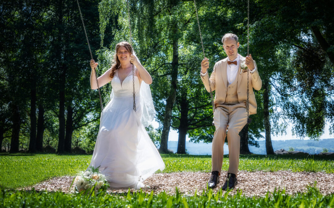 Die standesamtliche Hochzeit von Julia und Matthias im Ratskeller von Korb