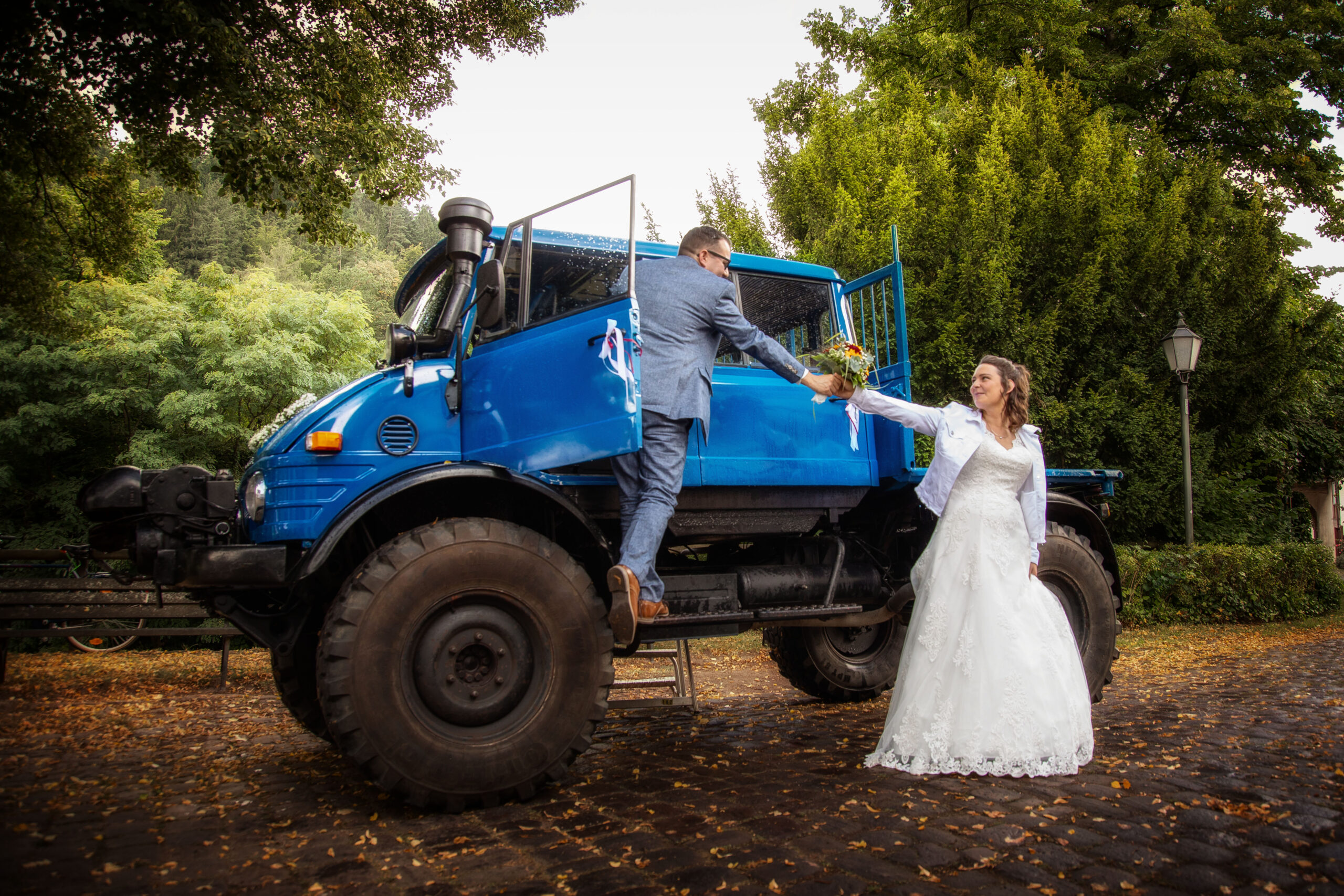 Hochzeitsbilder mit Unimog