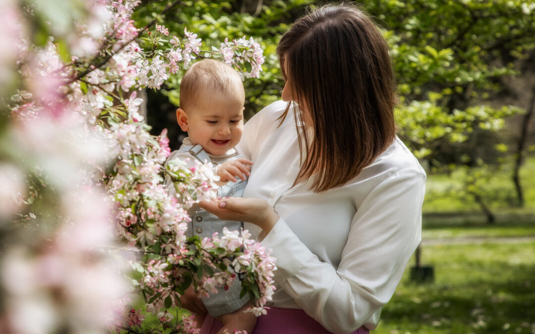 Ein Familienshooting im Blütenmeer des botanischen Gartens Hohenheim