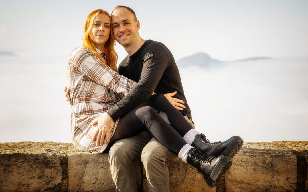 Ein Paarshooting für Kirsten und Nico „über den Wolken“ auf der Burg Hohenneuffen