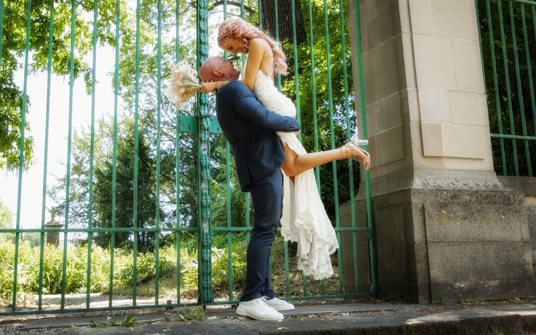 Eine Traumhochzeit in Ludwigsburg mit Brautpaarshooting am Schloss