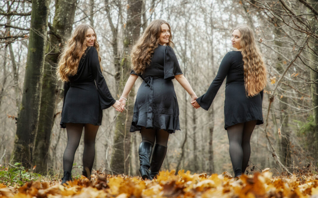 Ein herbstliches Geschwistershooting im Wald